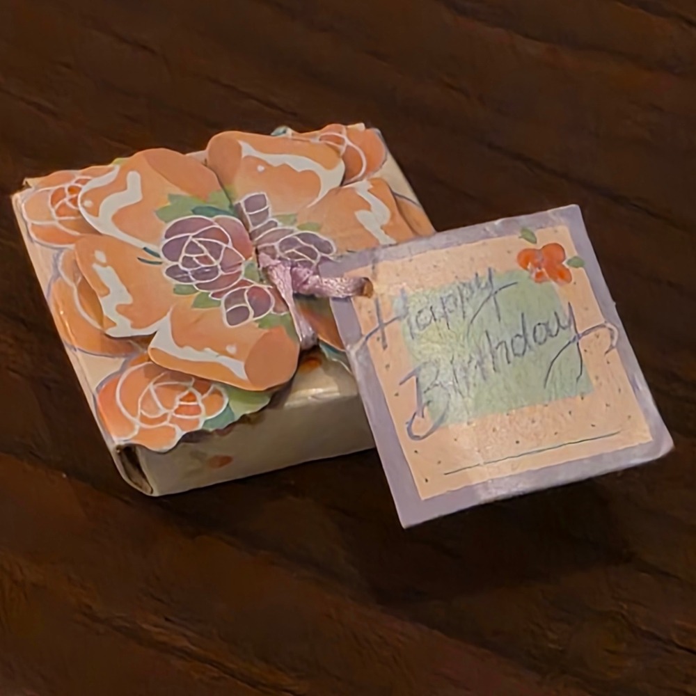 Vintage 1991 Mattel Barbie Miniature Birthday Gift Box & Card 3679-0300 Peach